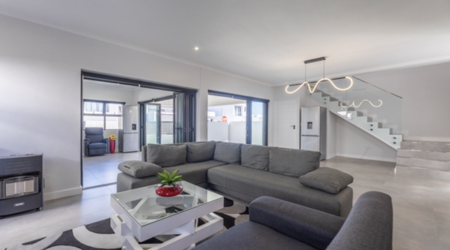 4 Bedroom Property for Sale in Sandown Western Cape